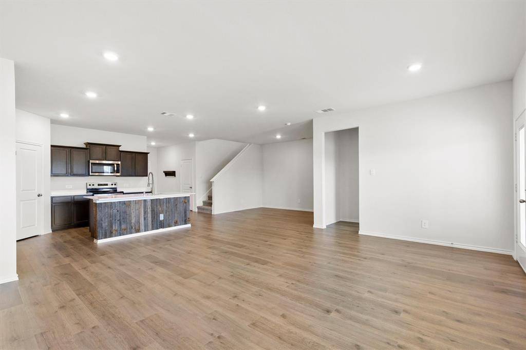 809 Sunlight Loop, Princeton, TX 75407