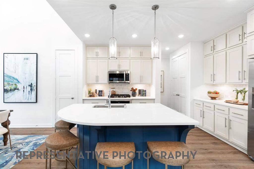 805 Willow Stream Drive, Lavon, TX 75166