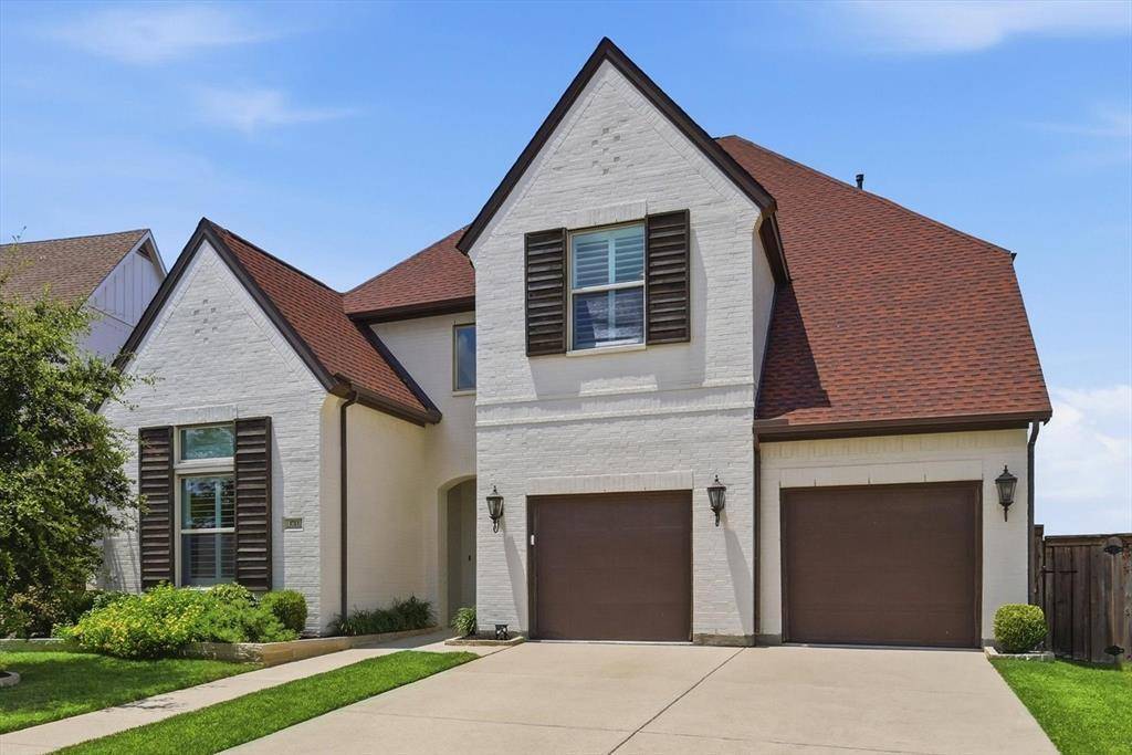1713 Roundtree Circle E, Fort Worth, TX 76008