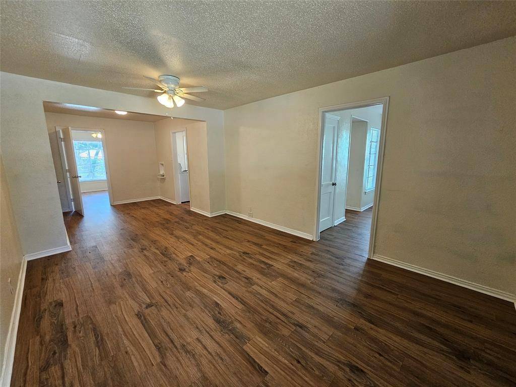 6540 Hollis Avenue, Dallas, TX 75227