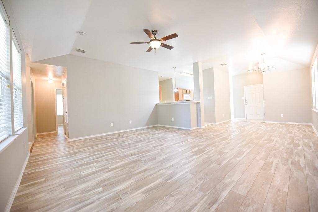 421 Stanley Falls Drive, Anna, TX 75409