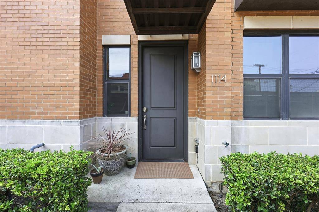 1114 S Adams Street, Fort Worth, TX 76104