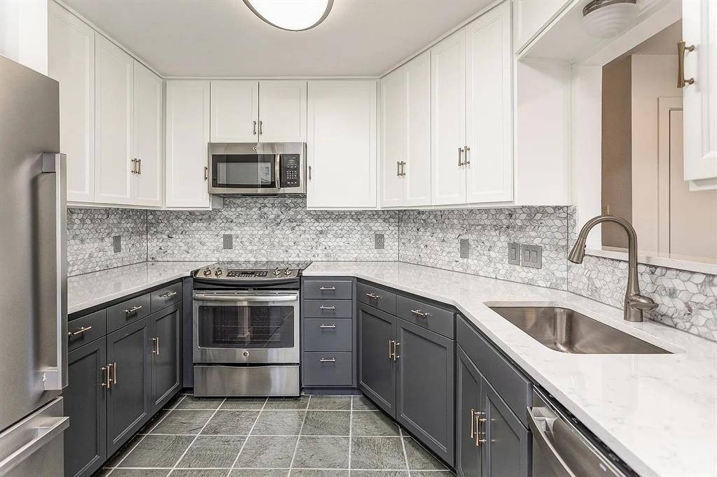 2633 Mccart Avenue, Fort Worth, TX 76110