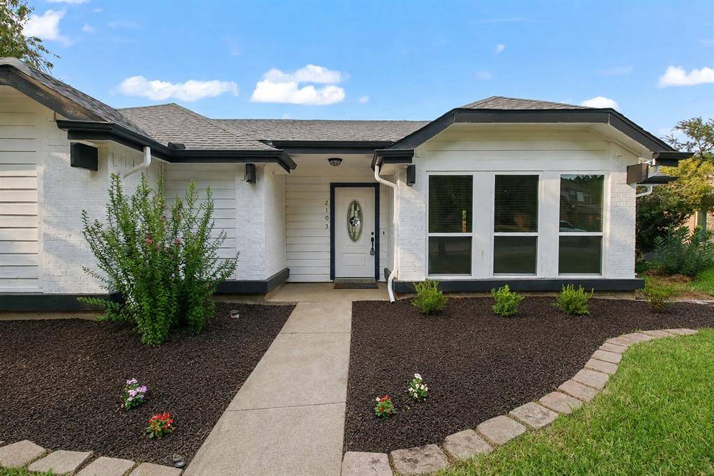 2103 Stein Way, Carrollton, TX 75007