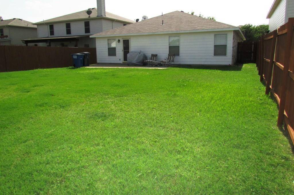 2725 Peach Drive, Little Elm, TX 75068