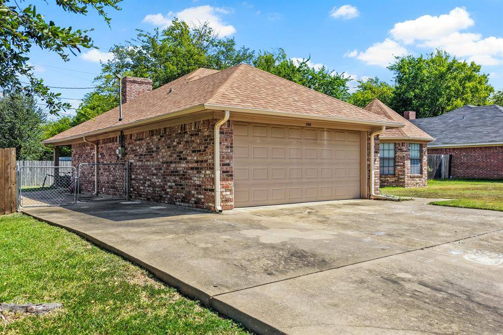 1100 Markeda, Sulphur Springs, TX 75482