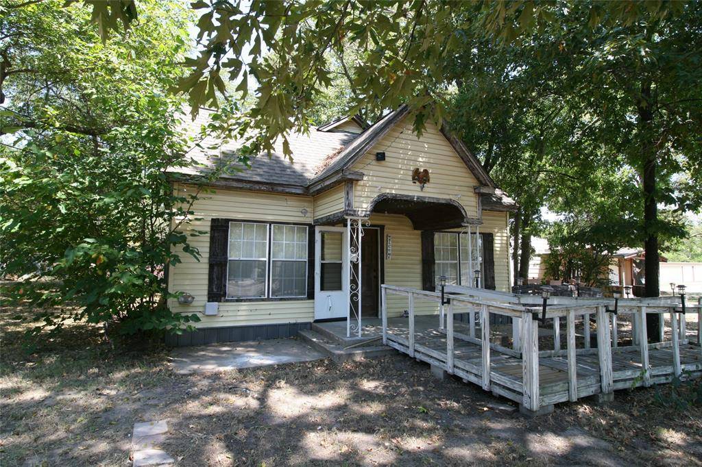 605 E Pine, Edgewood, TX 75117