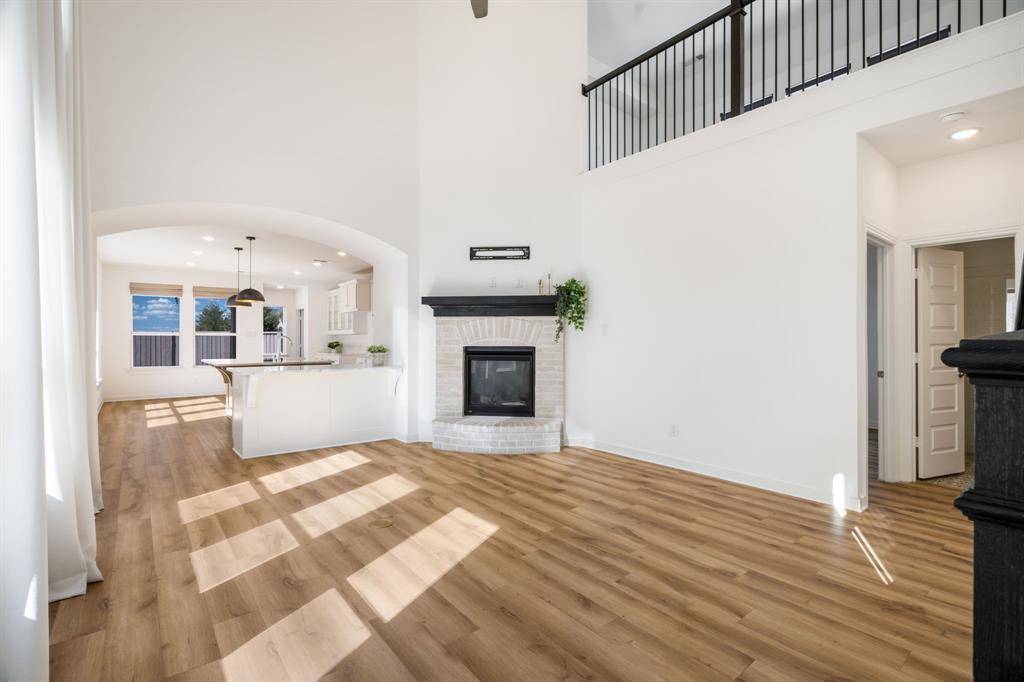 1825 Pelham Drive, Aubrey, TX 76227