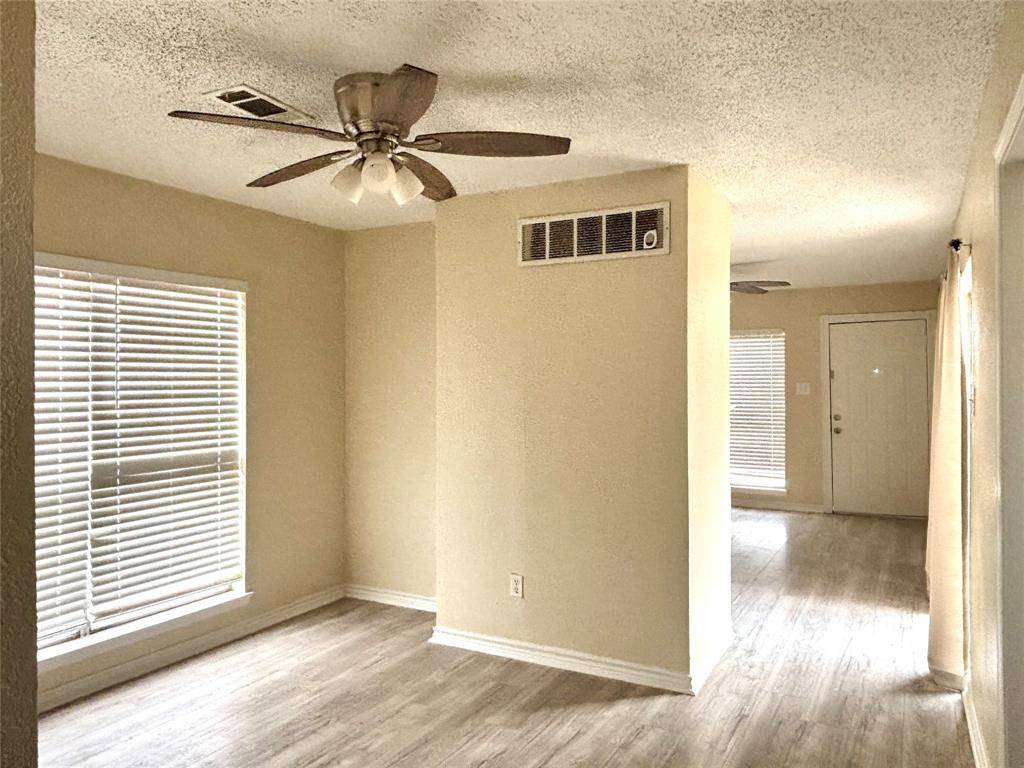 2760 Parkchester Drive, Arlington, TX 76015