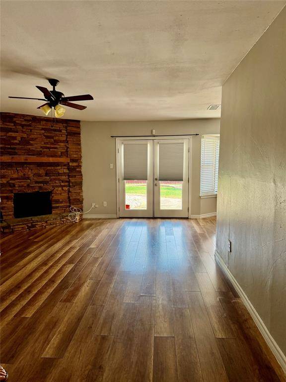 5312 Queens Court, Lake Dallas, TX 75065