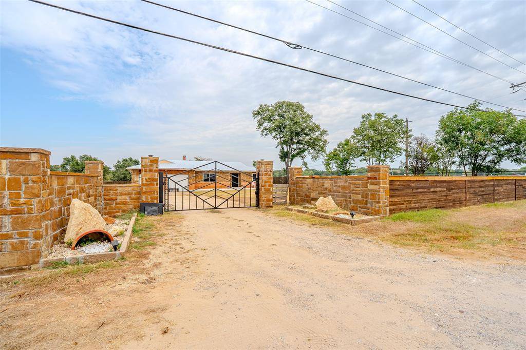 2212 Acton Highway, Granbury, TX 76049