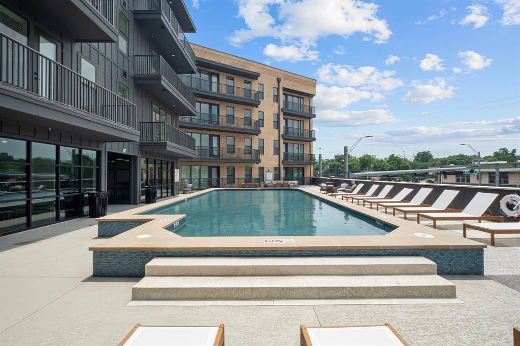 1100 N Zang Boulevard #106, Dallas, TX 75203