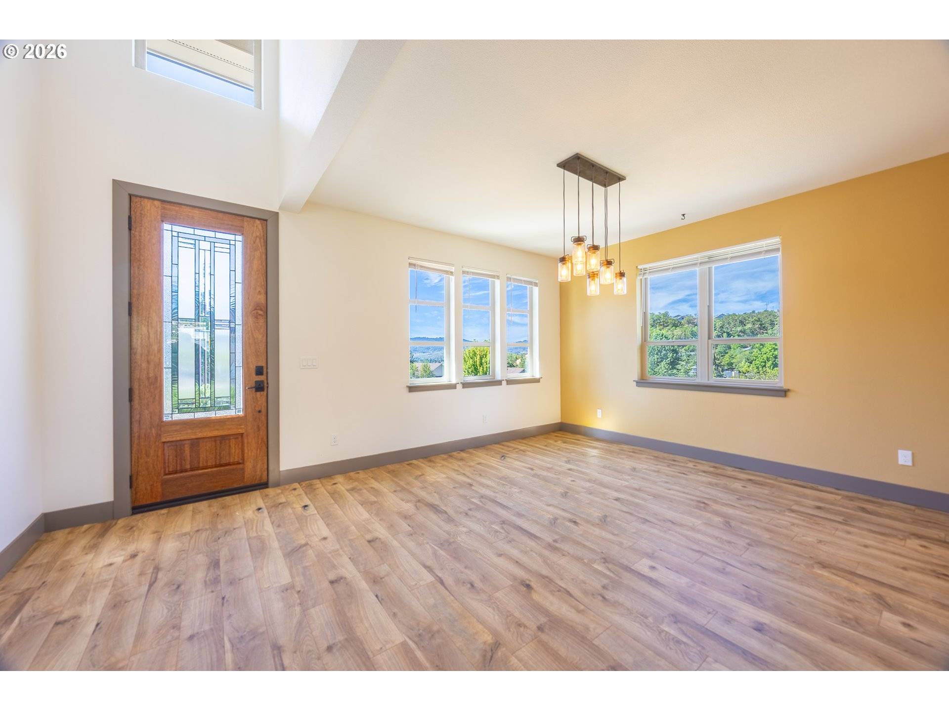 2712 NW DAYSHA DR, Roseburg, OR 97471