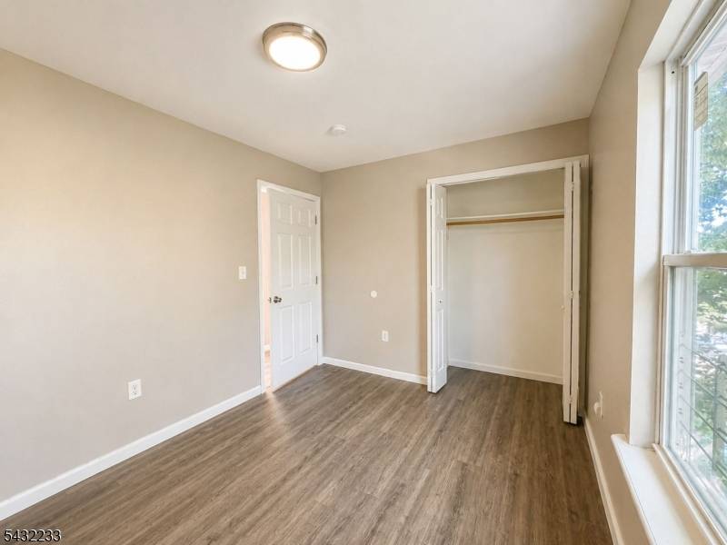 242 Graham Ave, Paterson City, NJ 07501