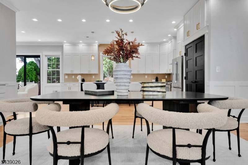 22 N 14Th St, Kenilworth Boro, NJ 07033