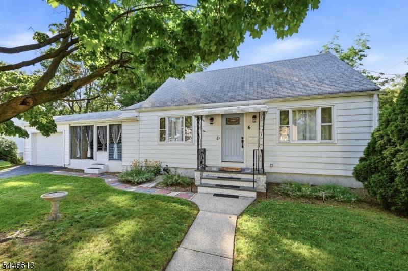 6 Elm Hill Rd, Clifton City, NJ 07013