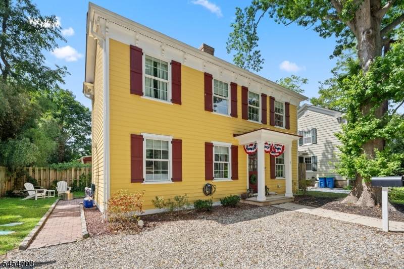 7 Alley Way, Millstone Boro, NJ 08844