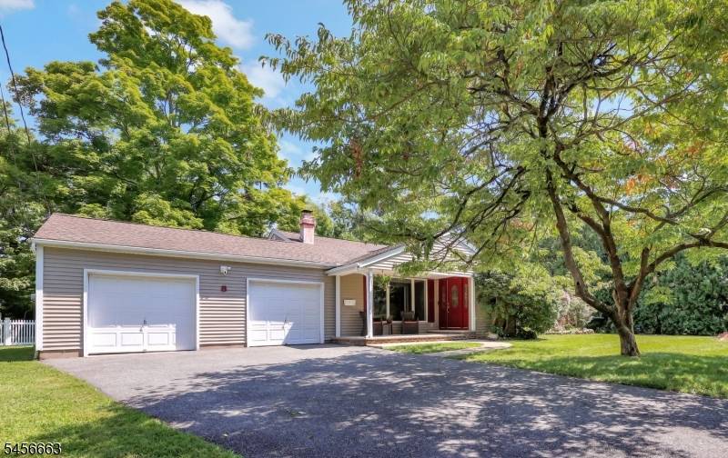 8 Libby Ave, Pequannock Twp., NJ 07444