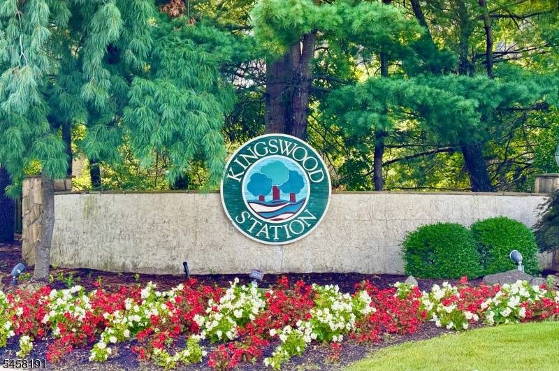 2704 Commons At Kingswood Dr #2704, East Brunswick Twp., NJ 08816