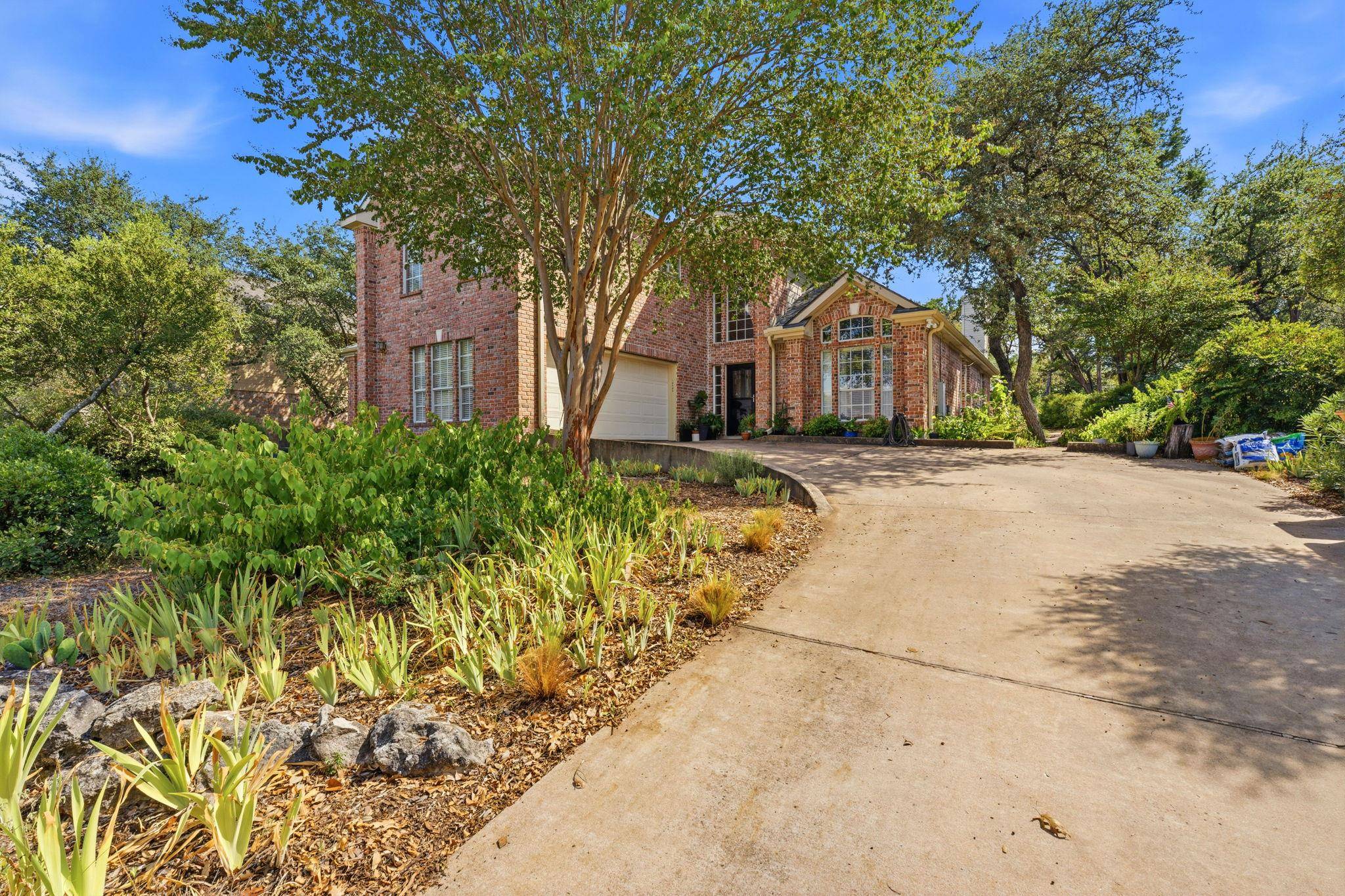 10505 Grand Oak CIR, Austin, TX 78750