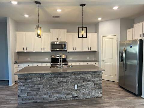 424 Cosmos LN, Jarrell, TX 76537