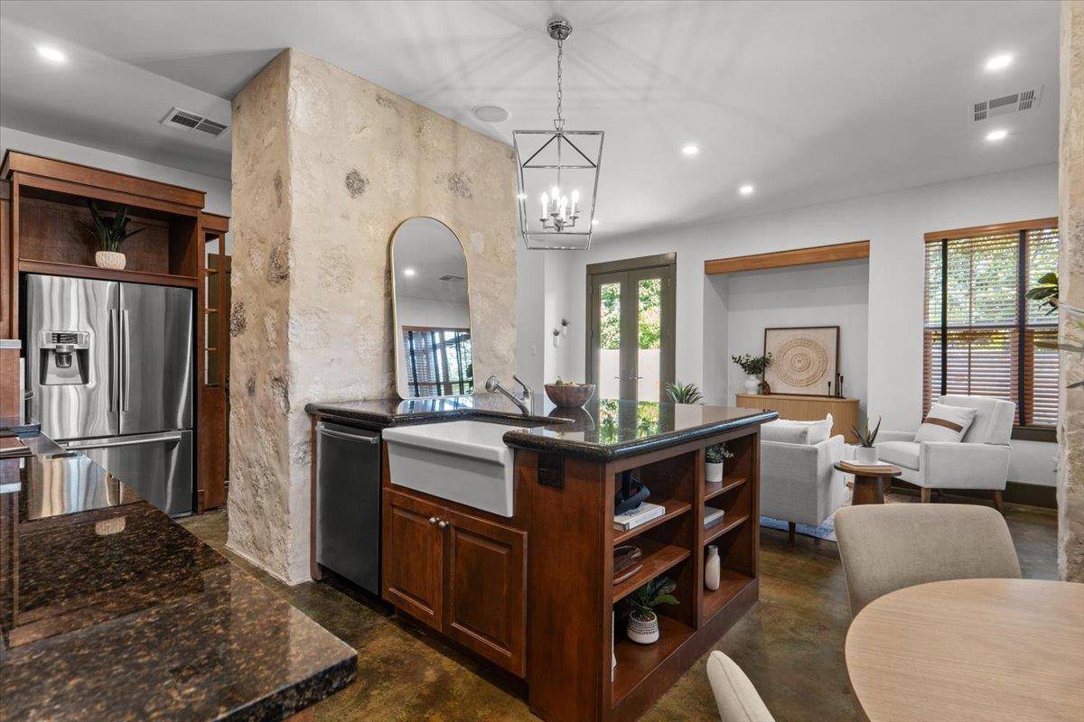 1711 Ravey ST #1711, Austin, TX 78704