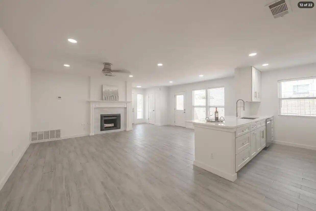 303 Fantail LOOP #B, Austin, TX 78734
