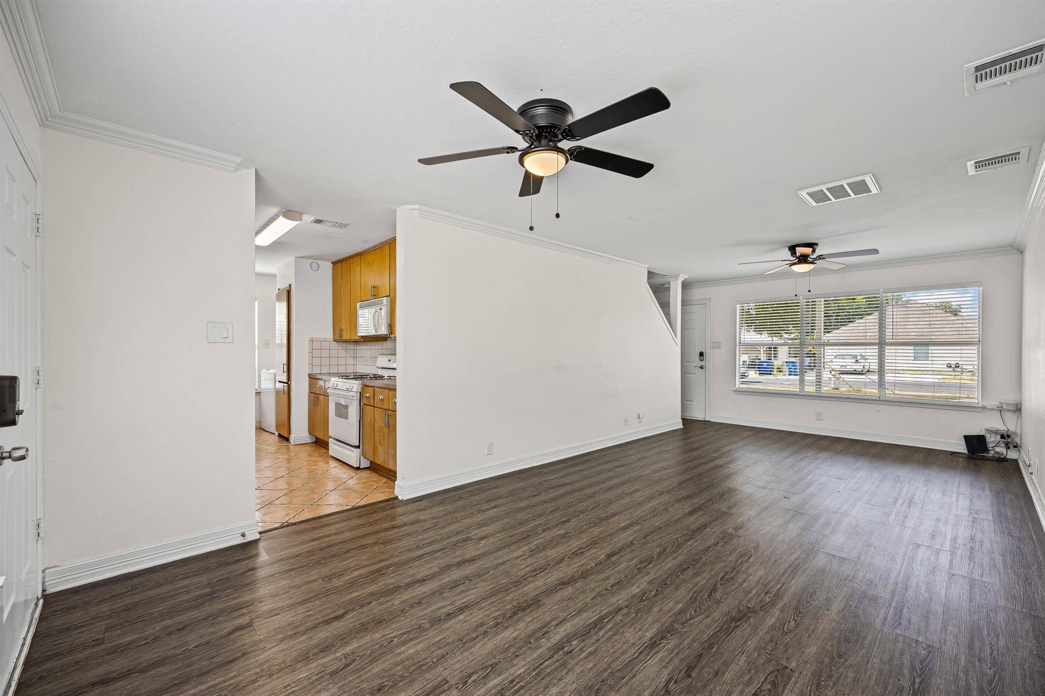300 Blackson Ave, Austin, TX 78752