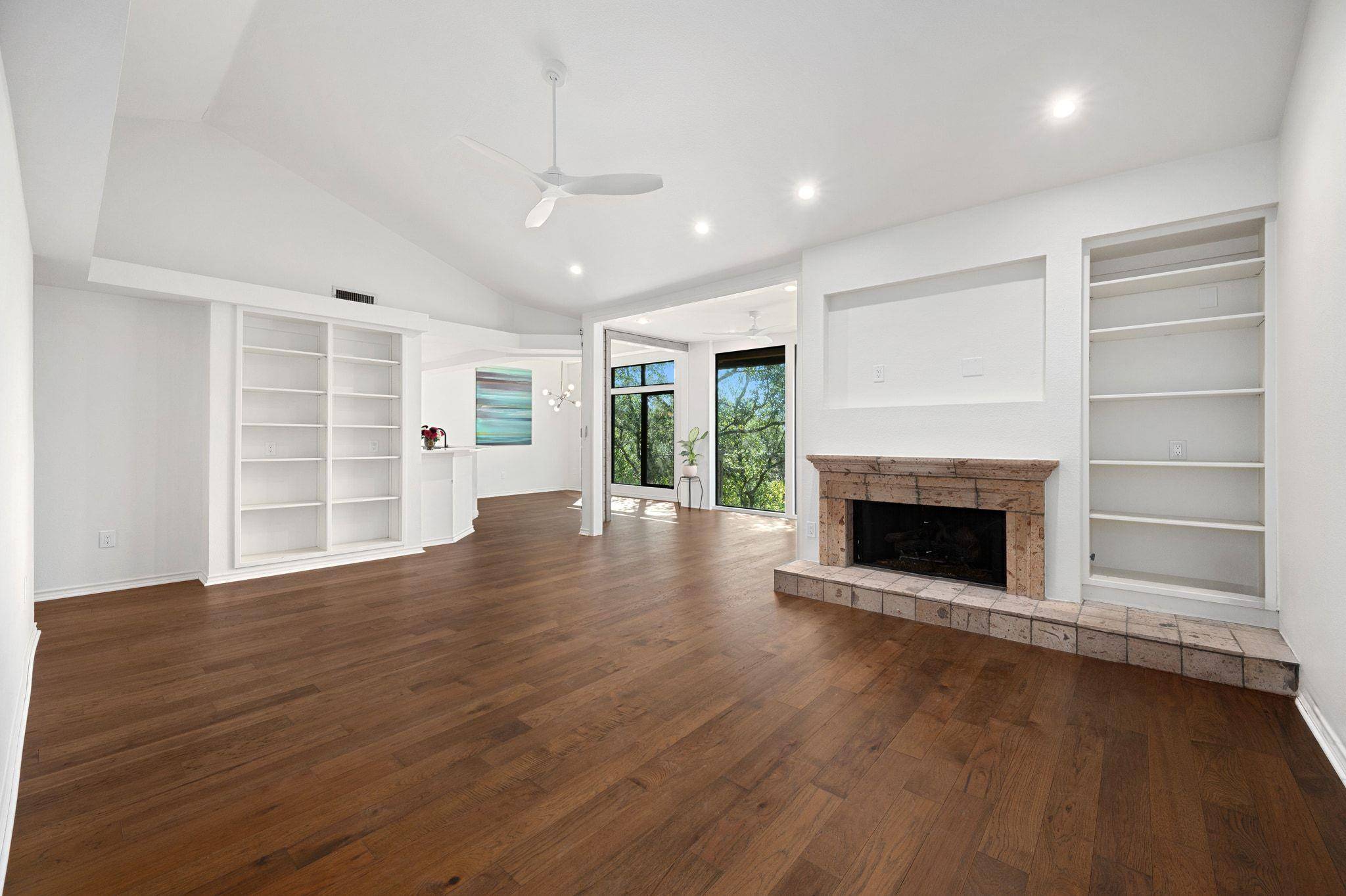 1000 Liberty Park DR #407, Austin, TX 78746