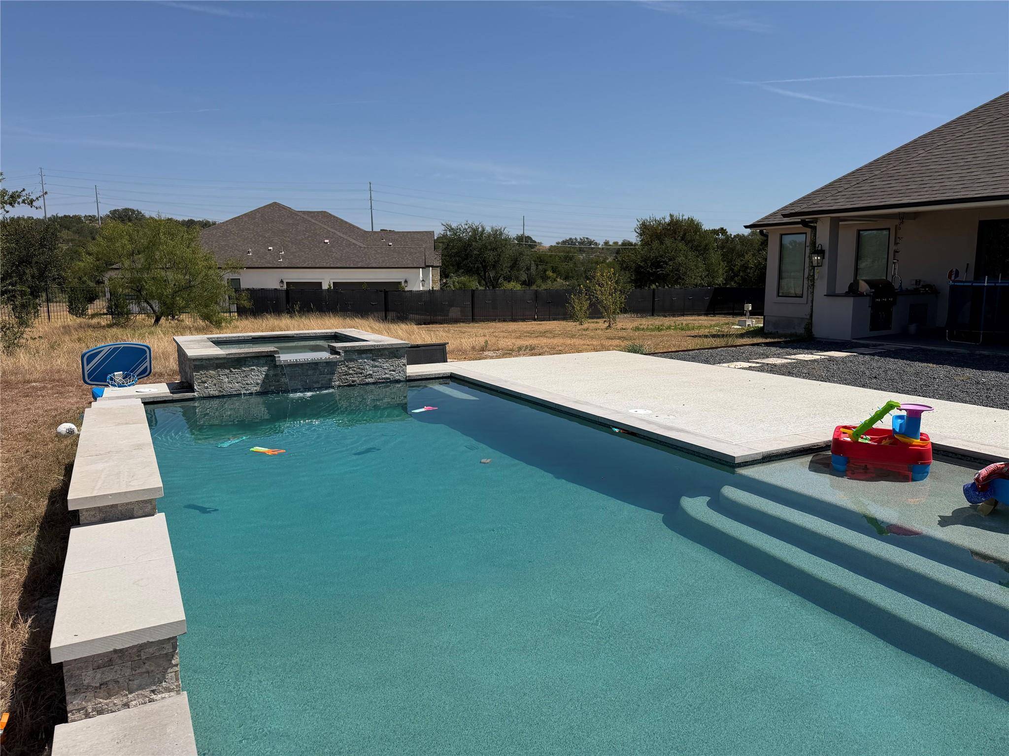 104 Caleb CT, Spicewood, TX 78669