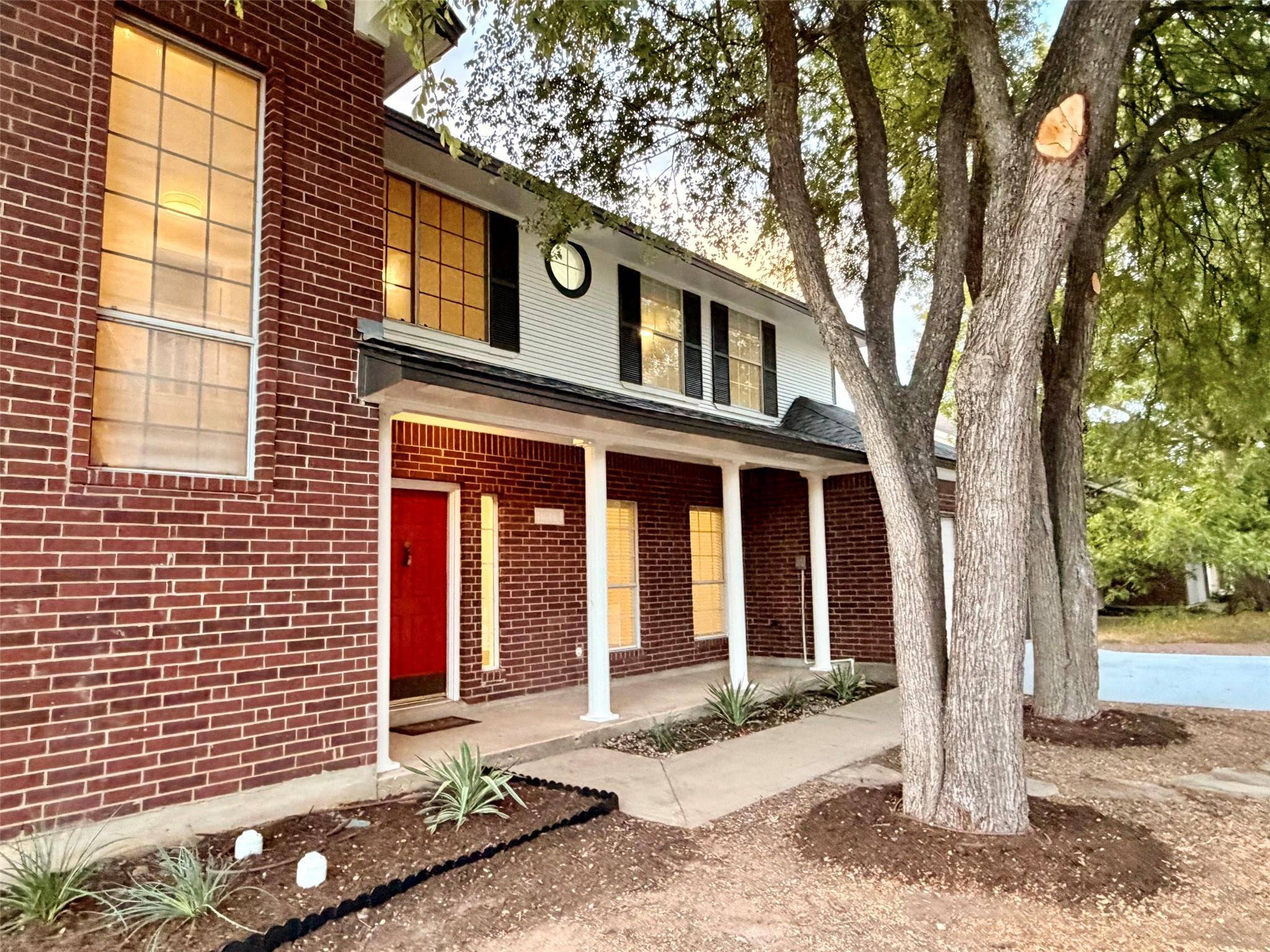 11608 Loweswater LN, Austin, TX 78754