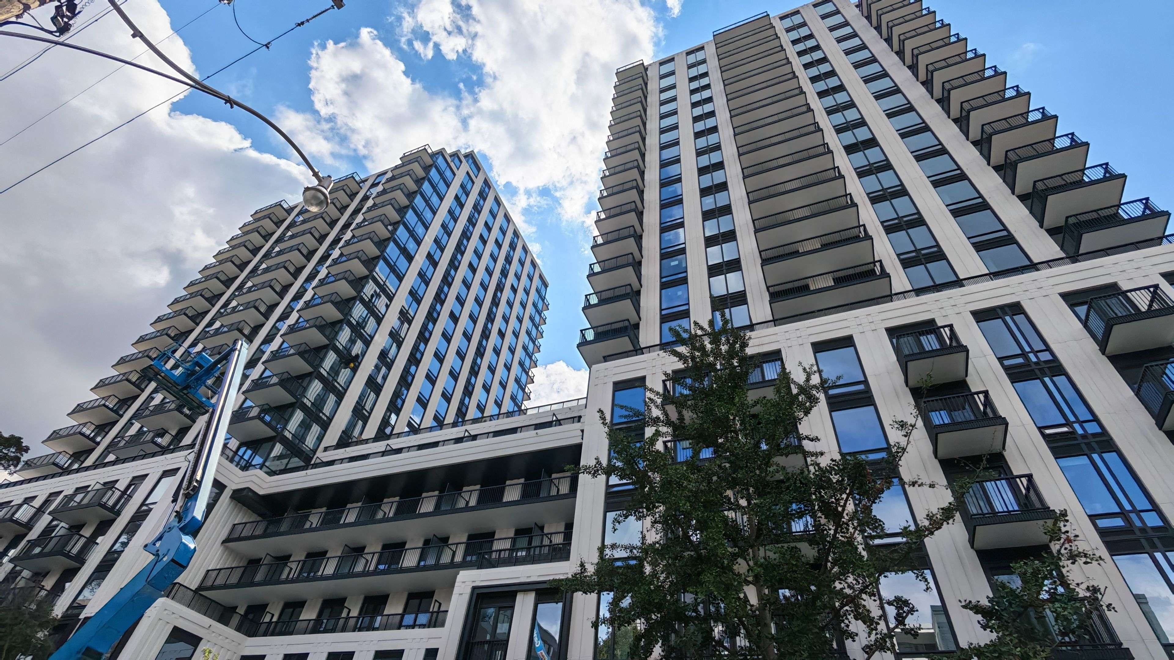 91 Montclair AVE #203, Toronto C03, ON M5P 0B1