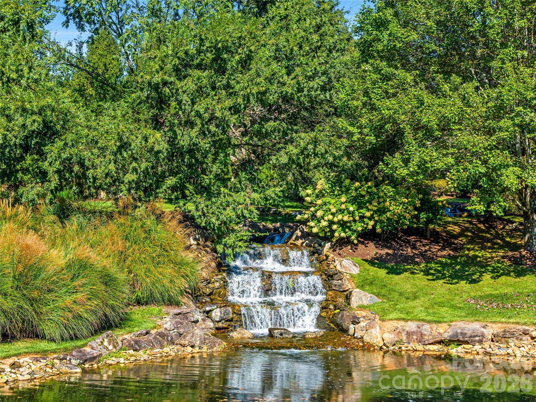 583 Walnut Valley Pkwy, Arden, NC 28704