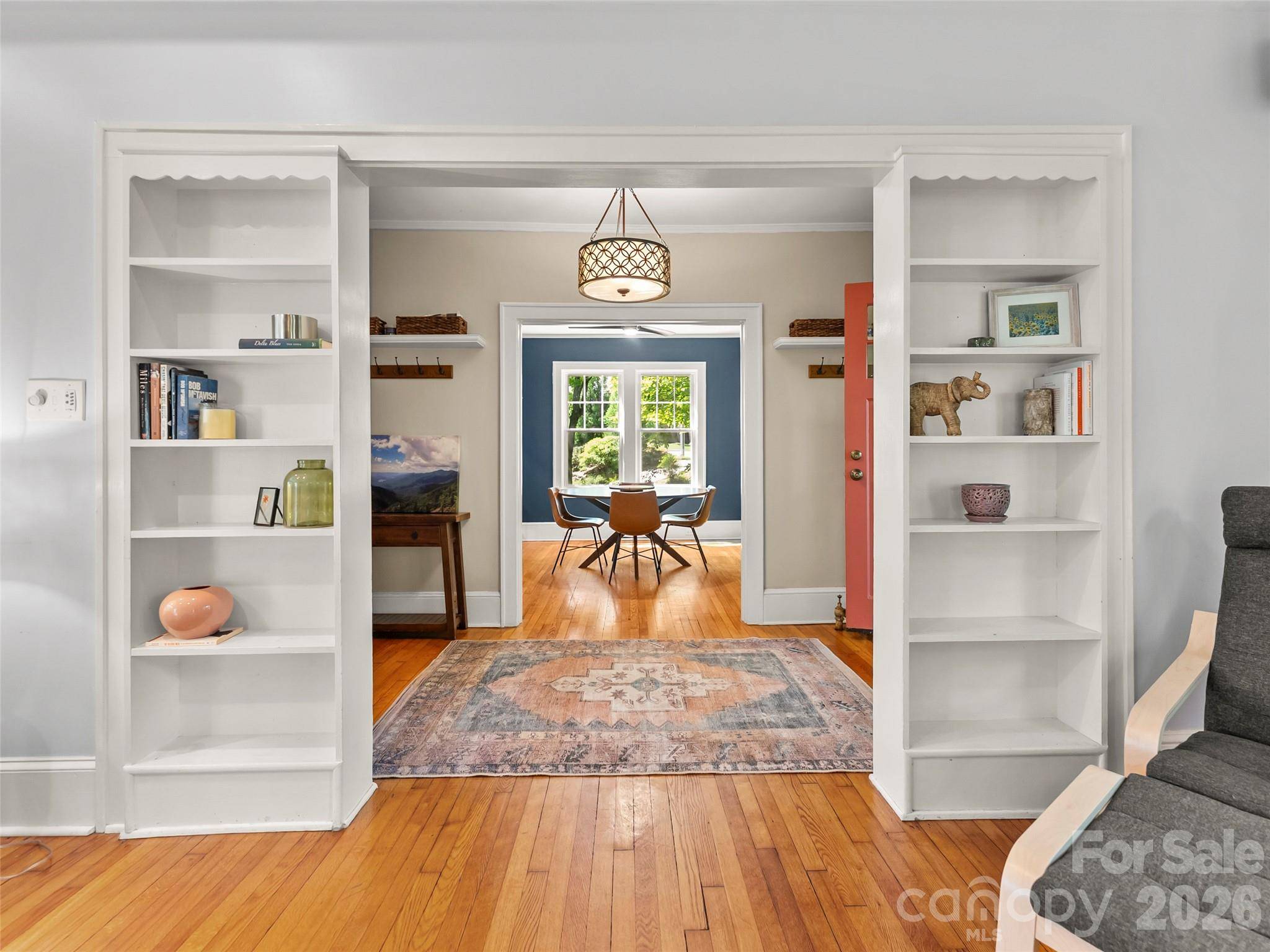 1 Kenilworth RD, Asheville, NC 28803