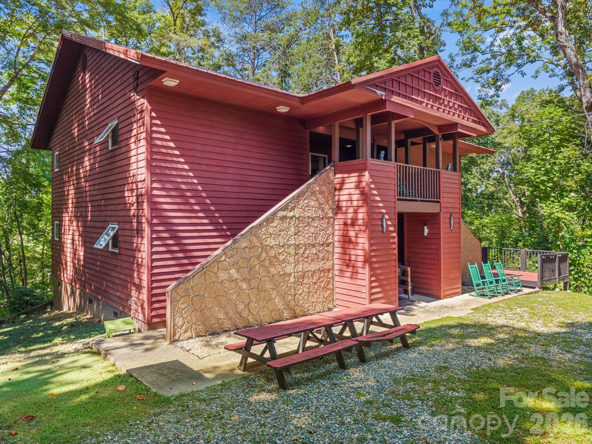 55 57 Observation Point DR, Bryson City, NC 28713