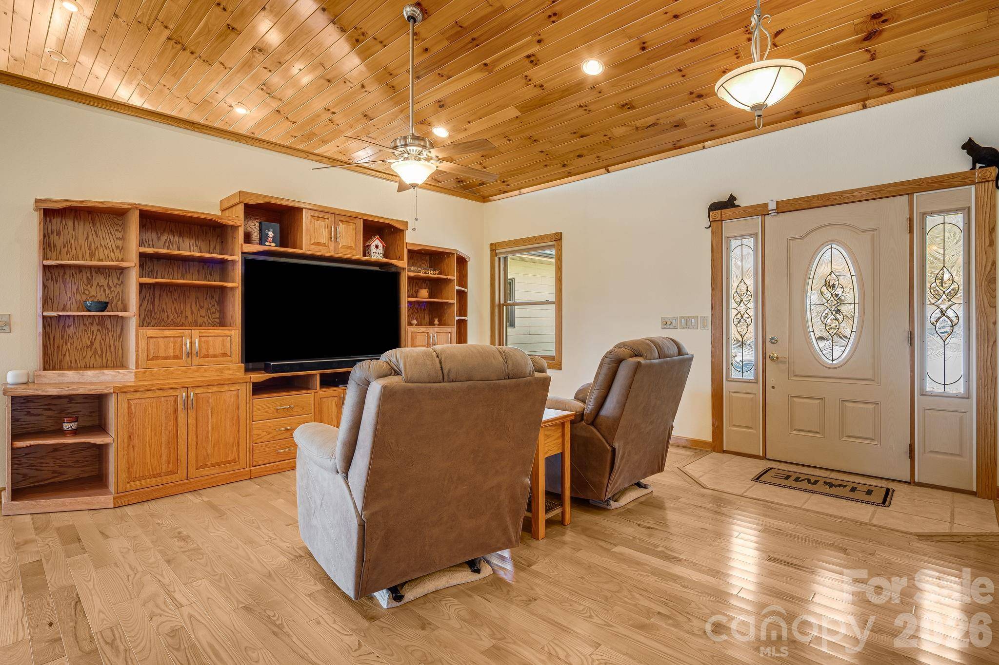 20 Stony Crest DR, Spruce Pine, NC 28777