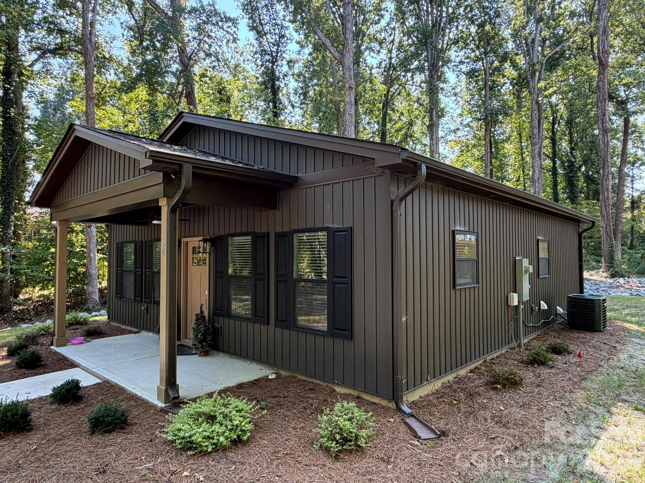 204 E Poplar ST, Stanley, NC 28164