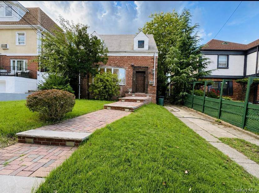 176-29 80th DR, Jamaica, NY 11432