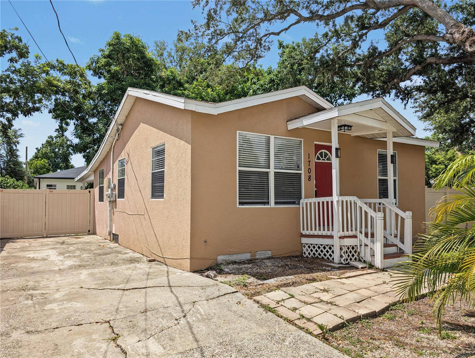 1708 6TH AVE E, Bradenton, FL 34208