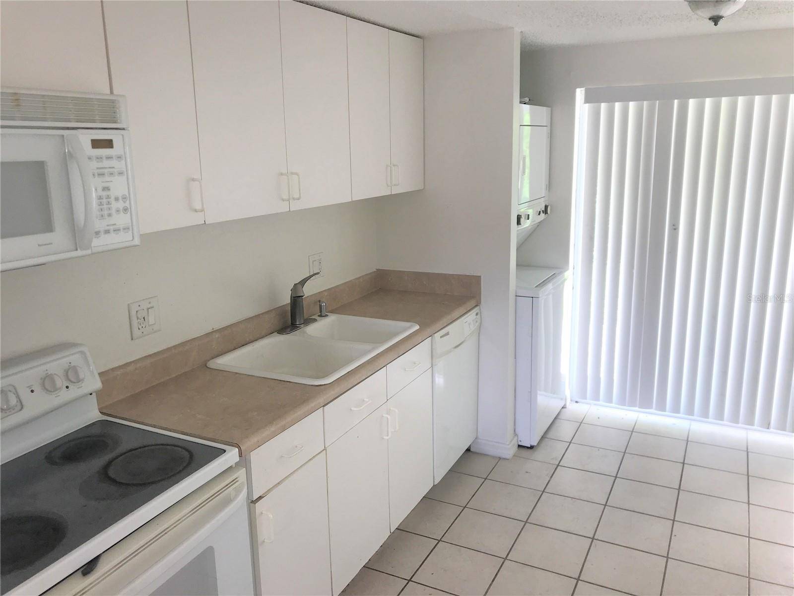 1323 54TH AVE E #16E, Bradenton, FL 34203