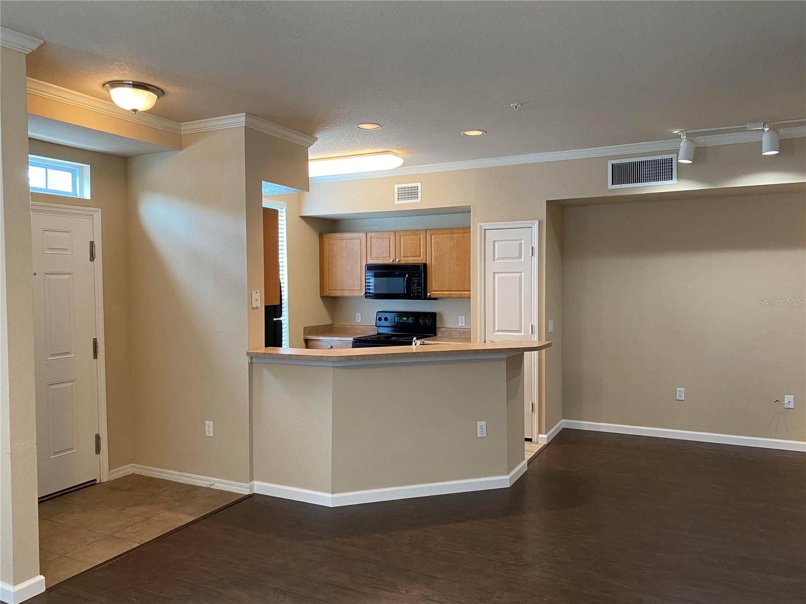 5550 ROSEHILL RD #102, Sarasota, FL 34233