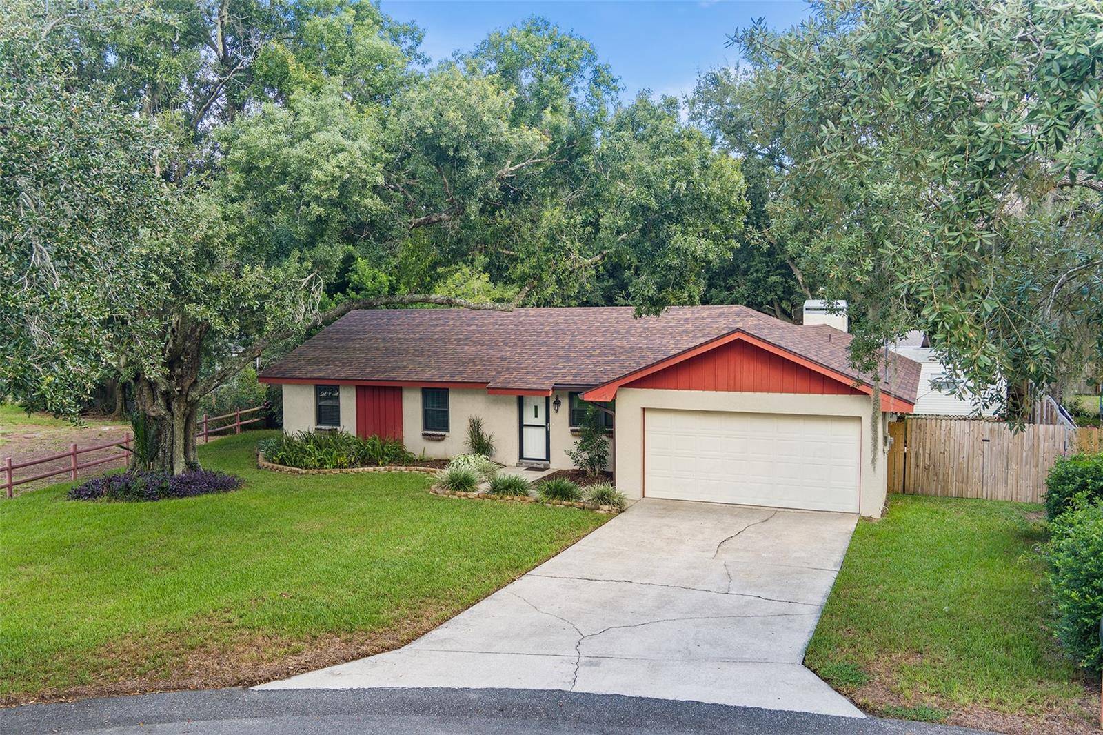 216 SHORE LOOP, Winter Haven, FL 33884