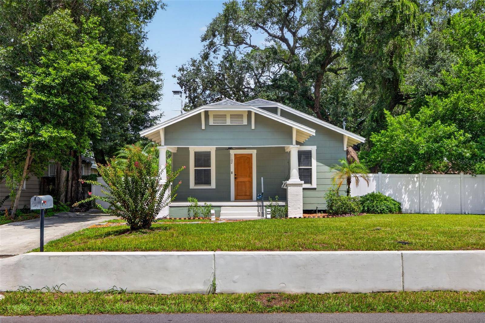 1102 E CHELSEA ST, Tampa, FL 33603