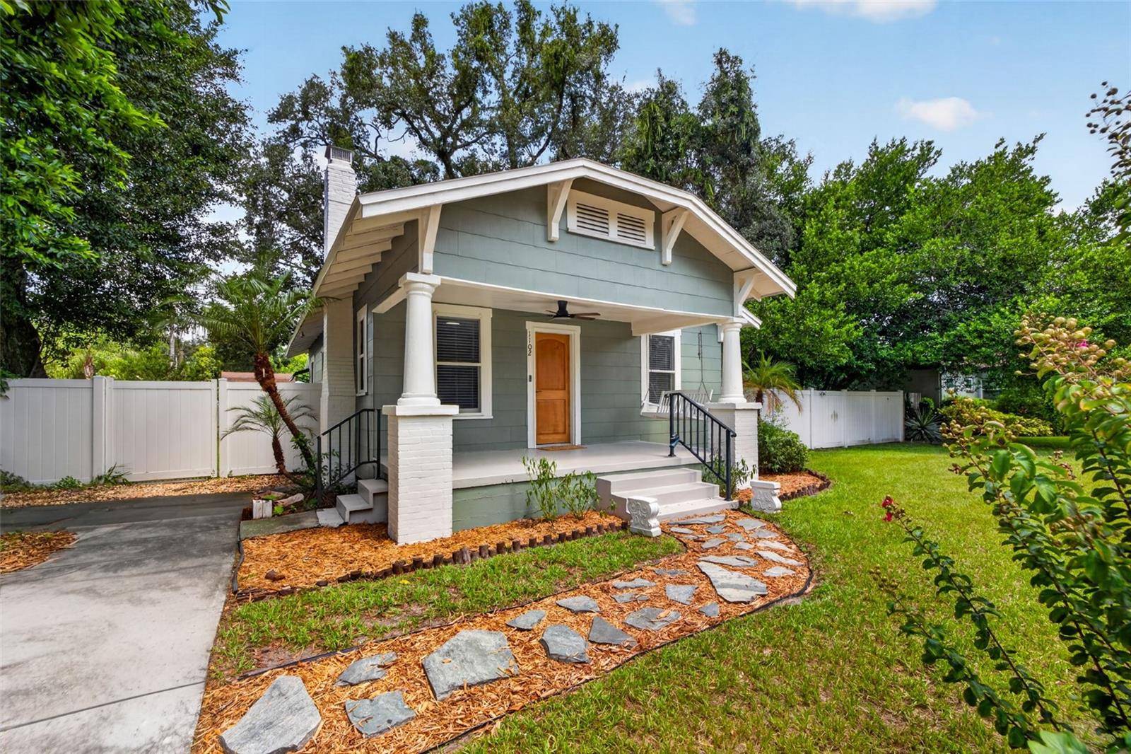 1102 E CHELSEA ST, Tampa, FL 33603