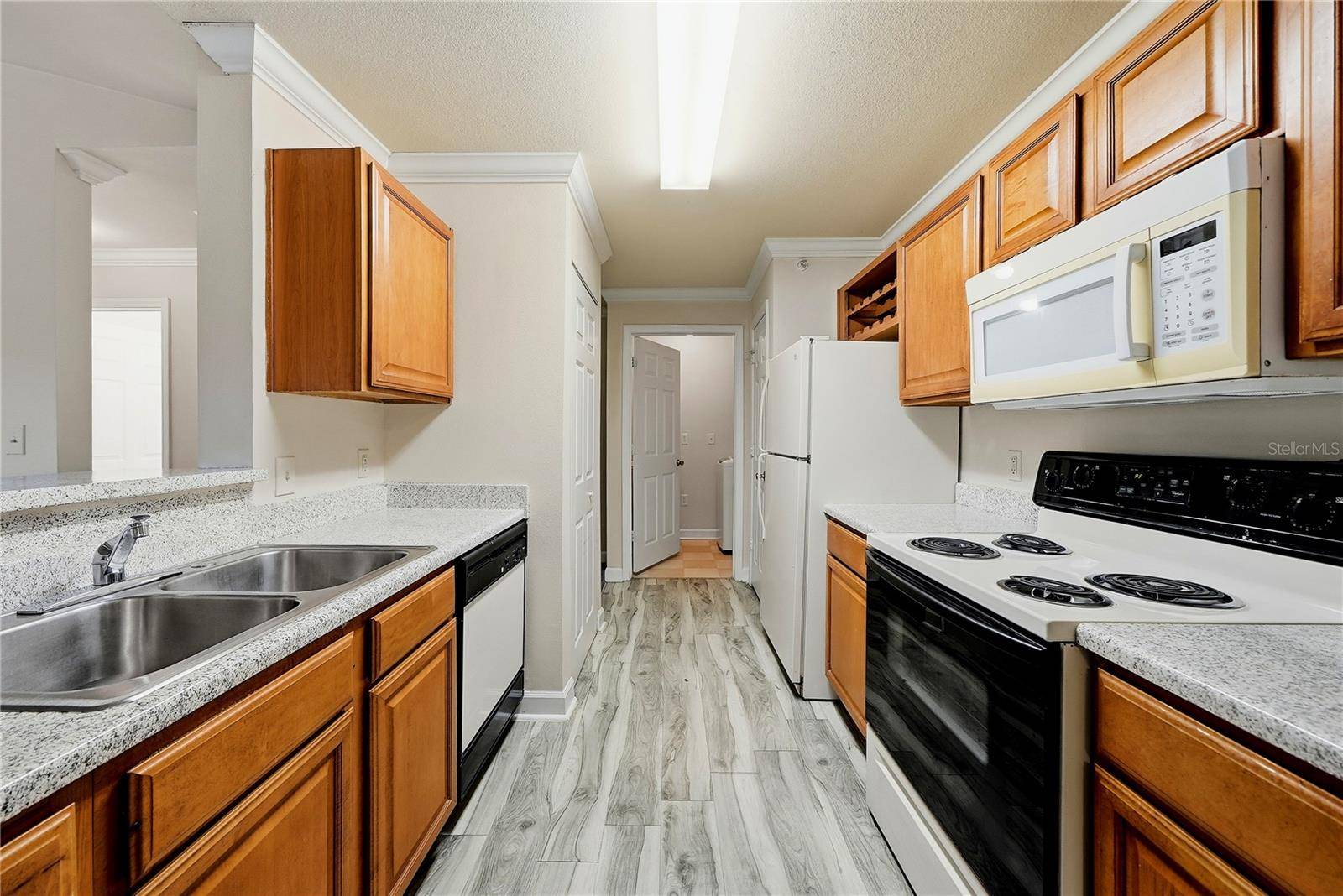 18471 BRIDLE CLUB DR, Tampa, FL 33647