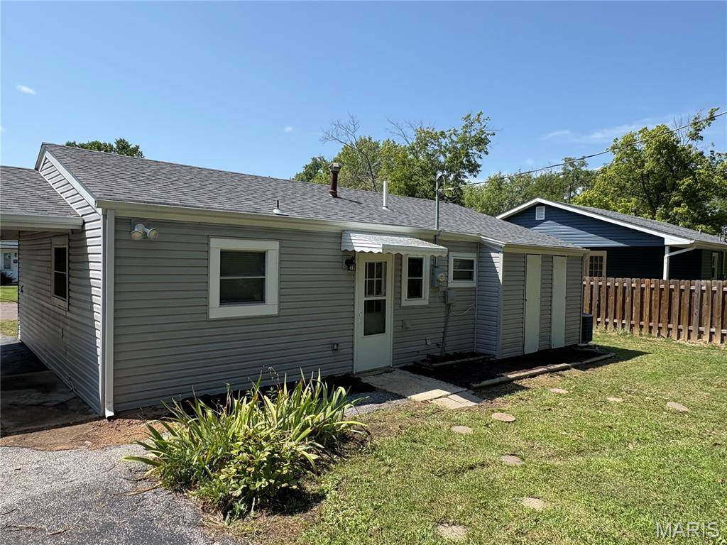 9 Circle DR, Union, MO 63084