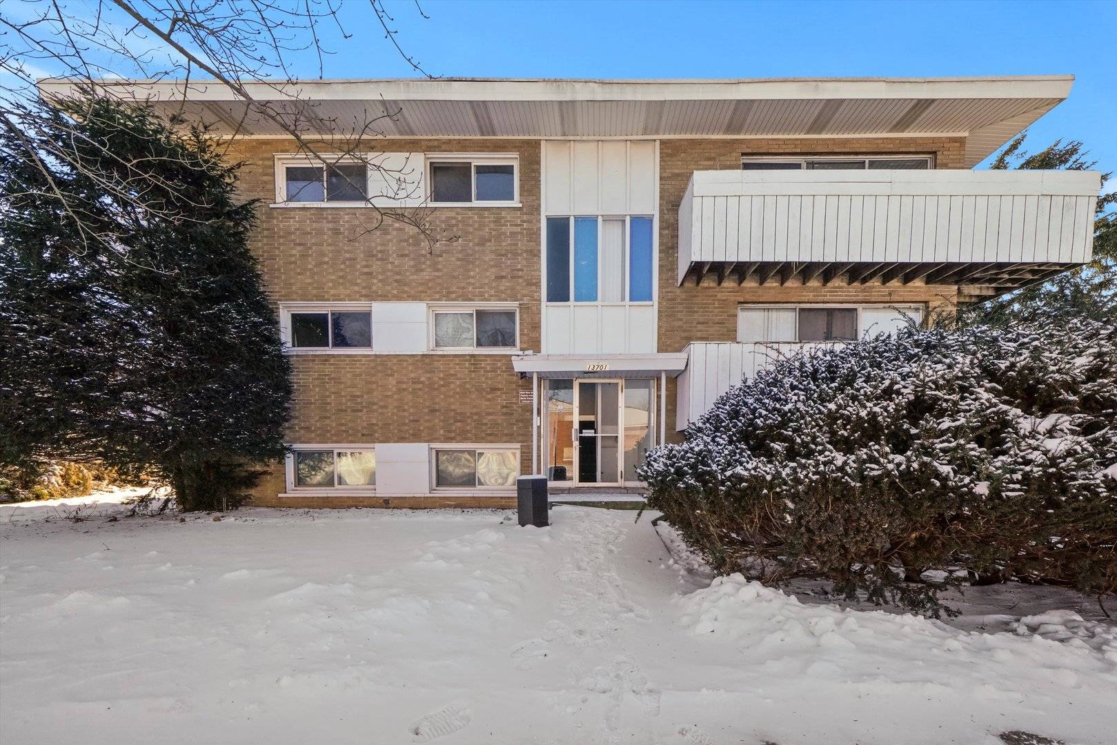 13701 S Atlantic AVE, Riverdale, IL 60827