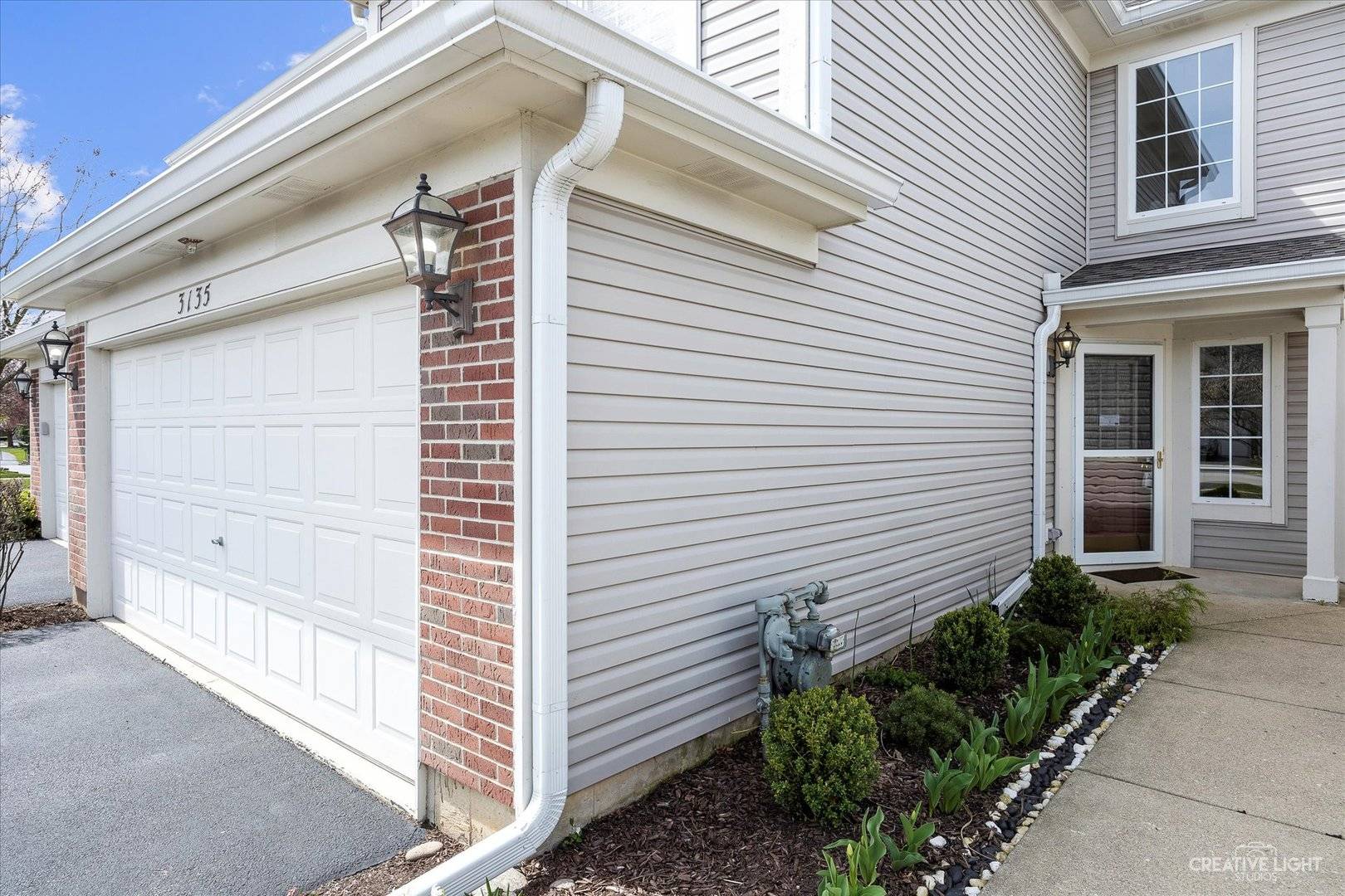 3135 Reflection DR, Naperville, IL 60564