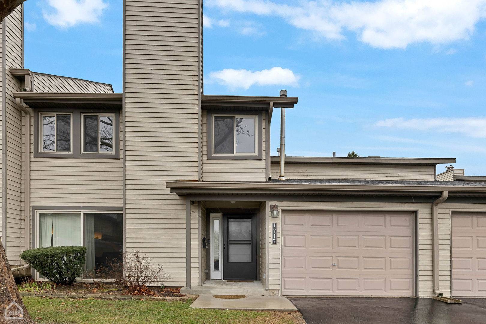 1717 Breasted AVE, Downers Grove, IL 60516