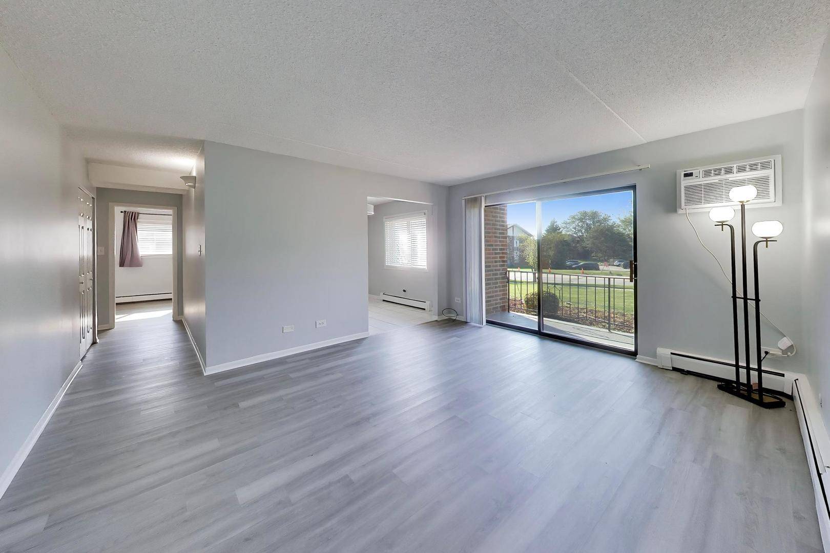 9840 W 153RD ST #1SE, Orland Park, IL 60462